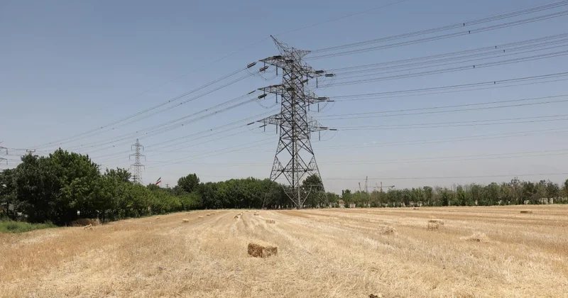 İran da sanayiye yönelik elektrik kesintisi haftada 2 güne çıkarıldı