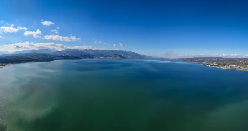 Sapanca Gölü’ne günlük 80 bin metreküp takviye su aktarımı başlatıldı