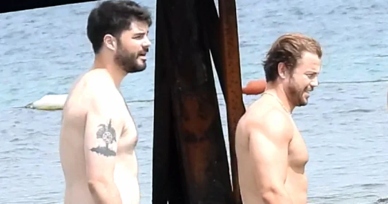 Tolga Sarıtaş ve Genco Özak denizde sohbete daldı
