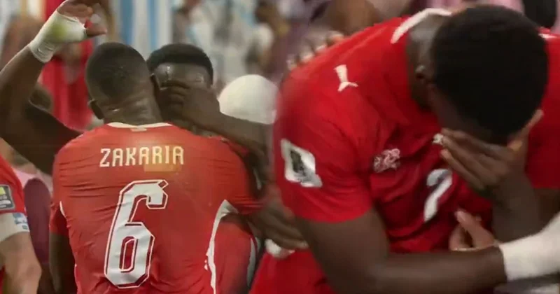 Futbol tarihine geçen 3 dakika: Sahada hüngür hüngür ağladı Sözcü Gazetesi