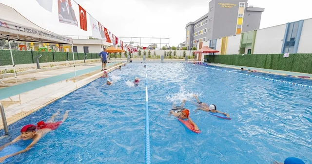 Mersin de 7 den 77 ye herkes yüzme kurslarında buluşuyor Mersin Haberleri Habertürk Yerel Haberler