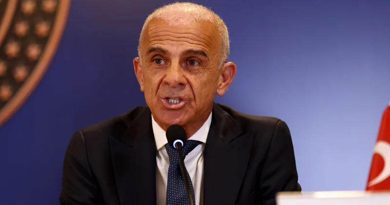 Oğuz Çetin’den transfer, şampiyonluk ve TFF açıklaması: Gençlerbirliği maçımız ertelenmedi!