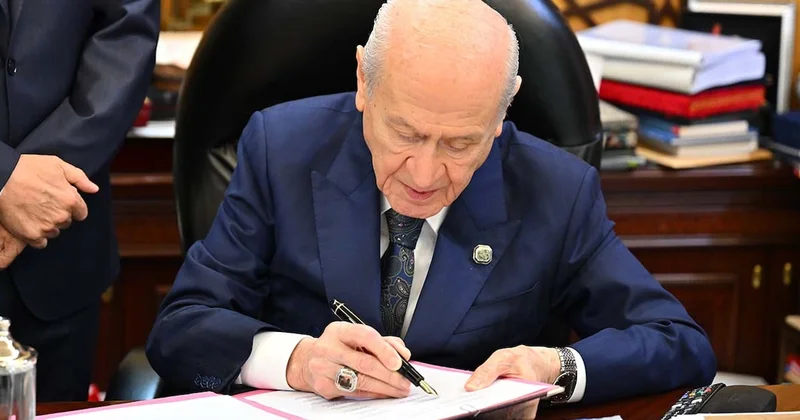 Bahçeli den şiirli Çerçeve Yasa açıklaması: Ben Allah tan yalnız iki şey istiyorum... Sözcü Gazetesi
