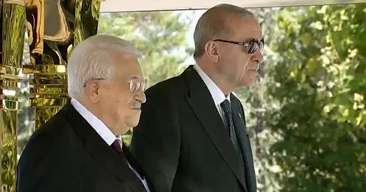 Cumhurbaşkanı Erdoğan, Filistin Devlet Başkanı Mahmud Abbas ı resmi törenle karşılıyor