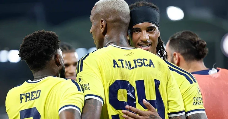 Fenerbahçe, Avrupa arenasında Galatasaray ı yakaladı!