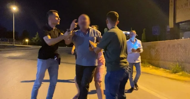 Alkollü sürücü gazeteciye mermer taşı fırlattı Bir değil, iki değil, üçüncü kez alkollü yakalandı, 190 bin lira ceza yedi Bursa Haberleri Habertürk Yerel Haberler