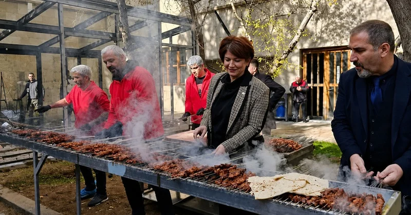 Mangalcı AKP’li Öcalan a dua etti Sözcü Gazetesi