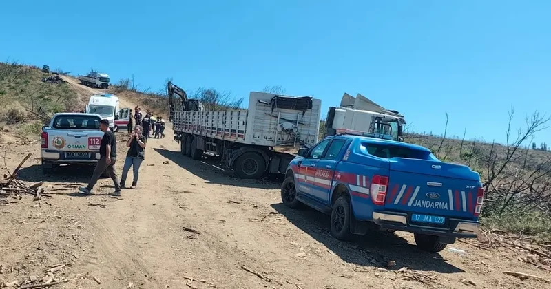 Çanakkale de tırın dorsesinin altında kalan sürücü yaşamını yitirdi