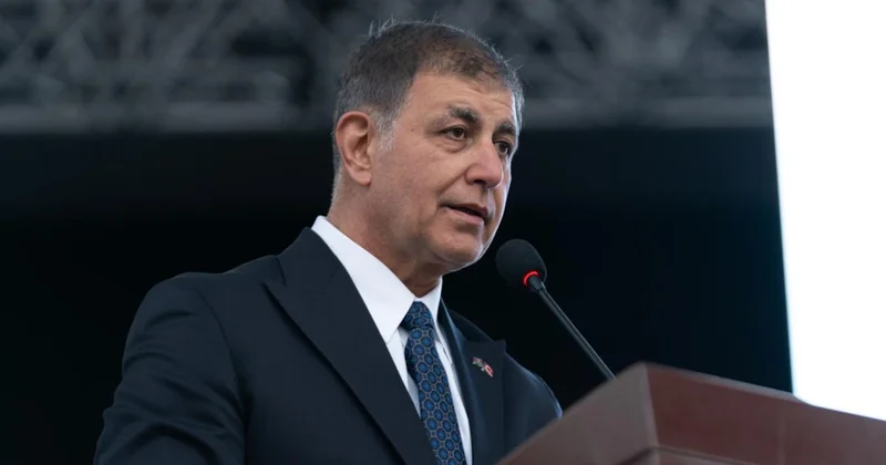 AKP ye geçeceği iddia edilen Cemil Tugay, ayrıldığı CHP grubuna yeniden eklendi Sözcü Gazetesi