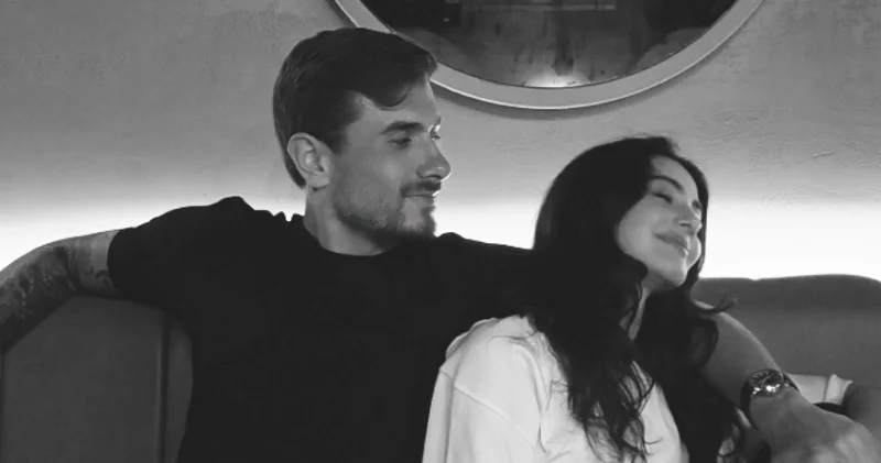 Helin Kandemir ve Dorukhan Toköz den sürpriz aşk paylaşımı