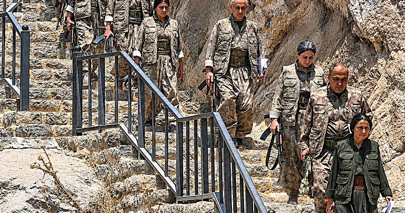 Zeydi, Sincar da PKK bağlantılı grupların silahlarını devlete teslim edeceğini açıkladı