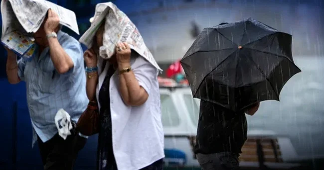 Sıcaklıklar aniden düşüyor: Serin hava ile birlikte sağanak geliyor! Meteoroloji tarih verdi İstanbul da yağış ve poyraz alarmı