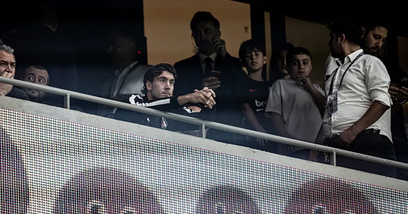 Dusan Vlahovic maçı tribünden takip etti