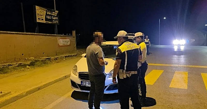 Alkollü yakalandı, çevirmede verdiği nasihat herkesi şaşırttı
