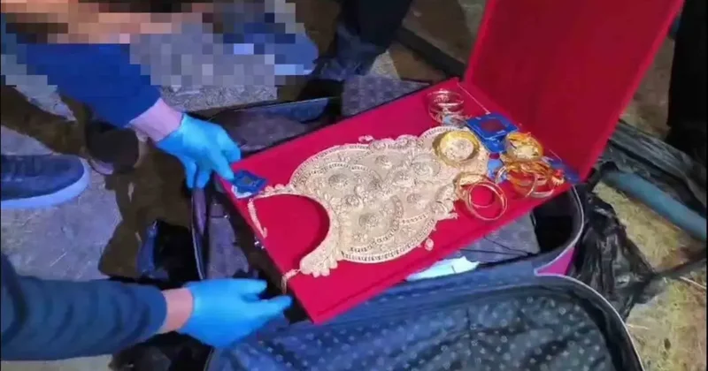 Düğünde takılan altınlar bulundu