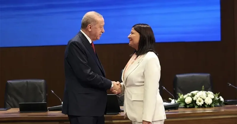 Foça Belediye Başkanı Saniye Bora Fıçı AK Parti ye katılmıştı! Sebebini ilk kez açıkladı