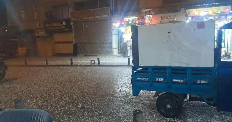 Kilis te aniden bastırdı! Yollar beyaza büründü