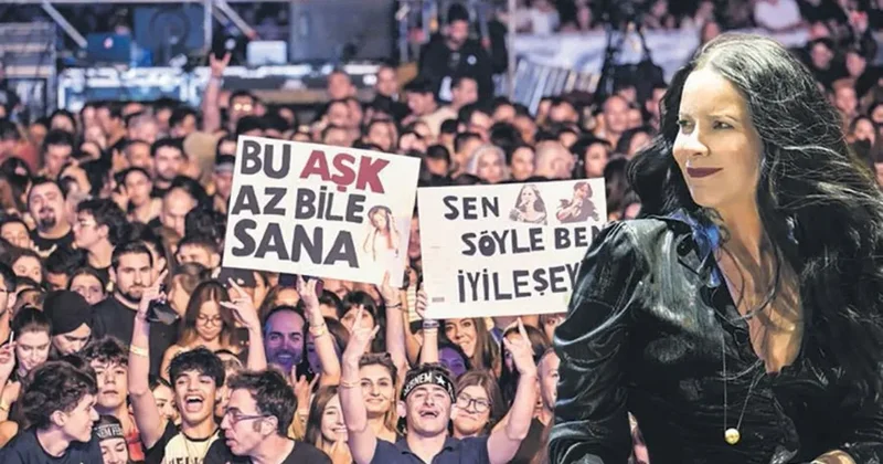 Şebnem şarkılarını 15 bin hayranıyla söyledi
