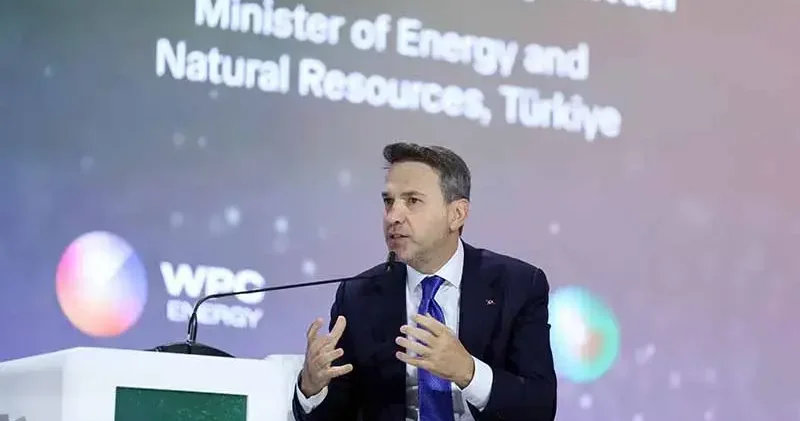 Bakan Bayraktar, Suudi Arabistan da: Geniş kapsamlı iş birliği sayesinde enerji piyasalarının dayanıklılığını gösterebiliriz