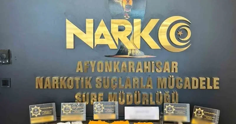 Yaklaşık 40 bin TL ve uyuşturucuyla yakalanan şahıs tutuklandı
