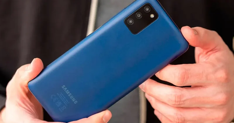2 telefon modeli tarih oluyor: 2022 den beri vardı! Dev marka fişini çekti