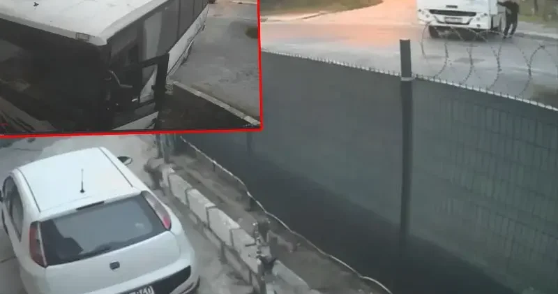 Arnavutköy de freni tutmayan midibüs bahçeye girdi; sürücü kapısından tuttu ama durduramadı