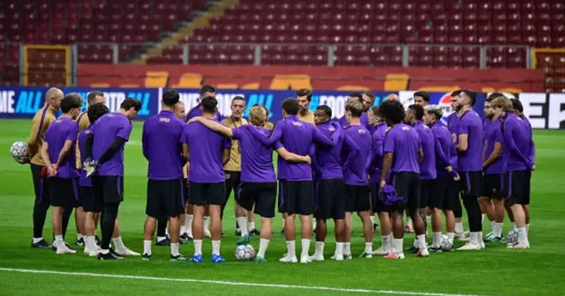 Yıldızlar geçidine dönüştü! Barcelonalı oyuncular Rams Park ta