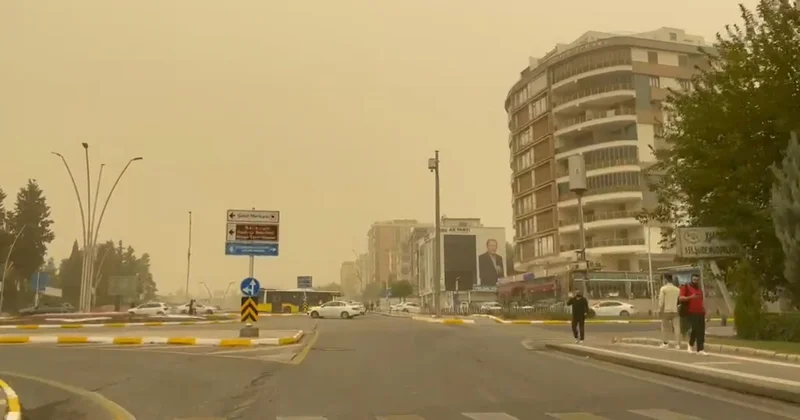 Şanlıurfa da toz bulutu görüş mesafesini düşürdü