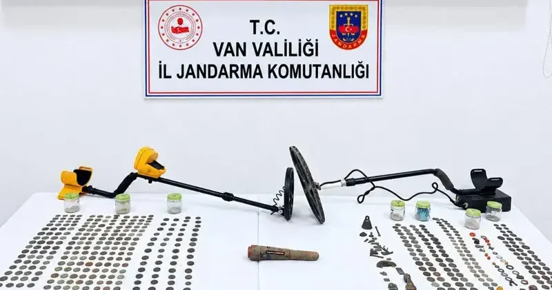 Van da, Roma dönemine ait 529 sikke ele geçirildi