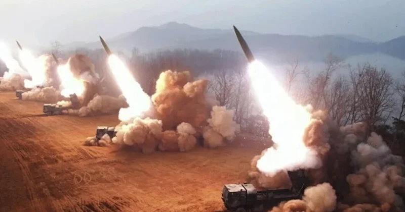Japonların dibine 900 kilometre menzilli balistik füze fırlattılar Sözcü Gazetesi