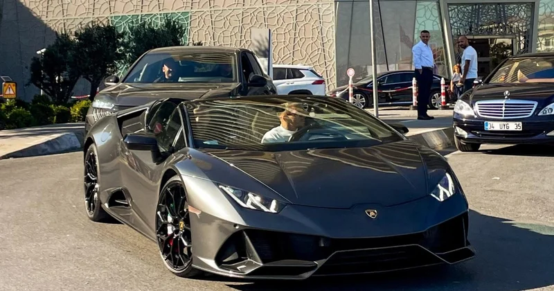 Torreira, Barcelona maçı öncesi 56,5 milyon TL’lik Lamborghini ile görüntülendi