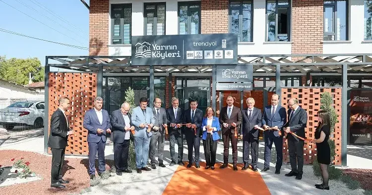 Yarının Köyleri’nin 6 ncı dijital merkezi, Konya da açıldı