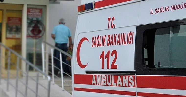 Ataşehir’de zincirleme kaza: 2 kişi ağır yaralı trafik tek şeride düştü