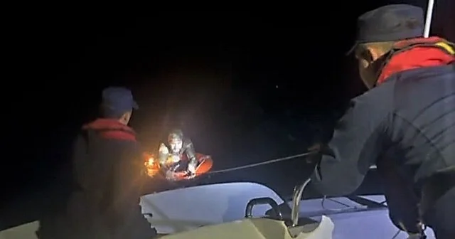 Bodrum açıklarında yüzerek yurt dışına geçmeye çalışan düzensiz göçmen kurtarıldı Muğla Haberleri