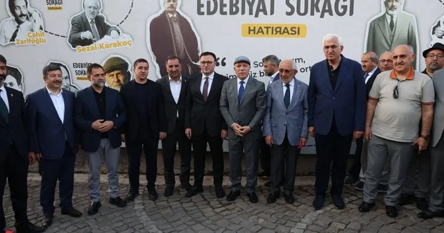 Erzurum Büyükşehir Belediyesi Dil ve Edebiyat Konağı na yoğun ilgi Erzurum Haberleri