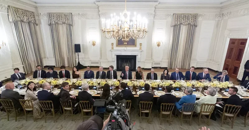 Trump, ABD’li banka ve finans devleriyle kritik akşam yemeğinde buluşacak Sözcü Gazetesi