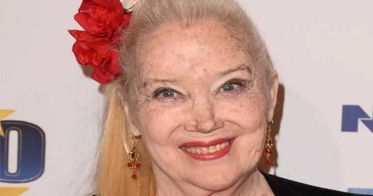 Ödüllü oyuncu huzurevinde son nefesini verdi