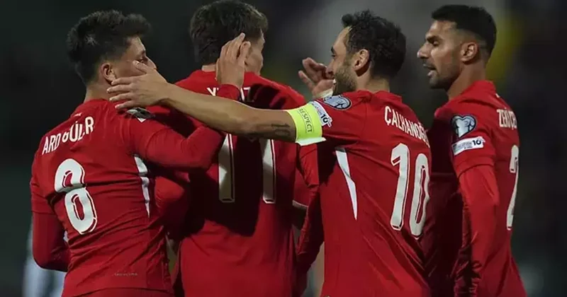 Milli yıldızlarımız aynı takımda buluşuyor! Dünya devi transfer için harekete geçti Fanatik Gazetesi Futbol Haberleri Spor