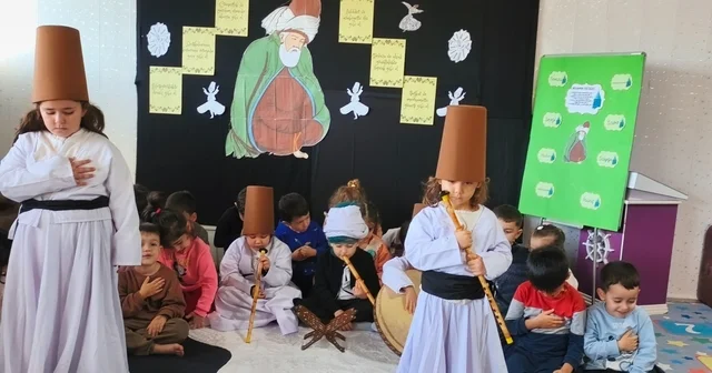 Anamurlu minikler Mevlana yı andı Mersin Haberleri