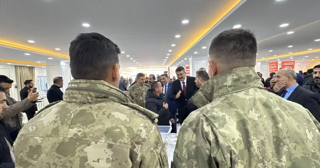 Yüksekova da şehit aileleri ve gaziler için anlamlı gece Hakkari Haberleri