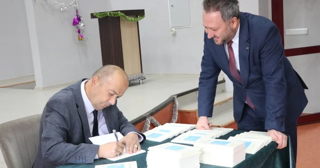 Siirt te zihinsel engelli Aslan Çevik şiir kitabı yazdı Siirt Haberleri