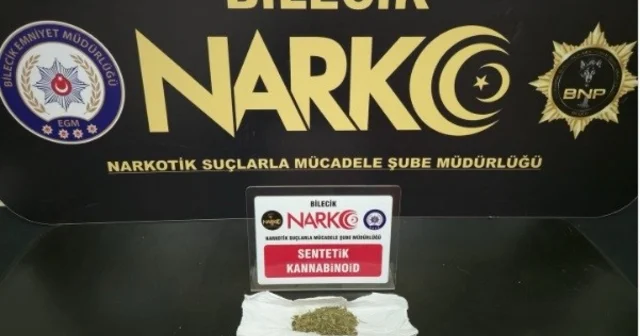Aranan şahıs üzerinde uyuşturucuyla yakalandı Bilecik Haberleri