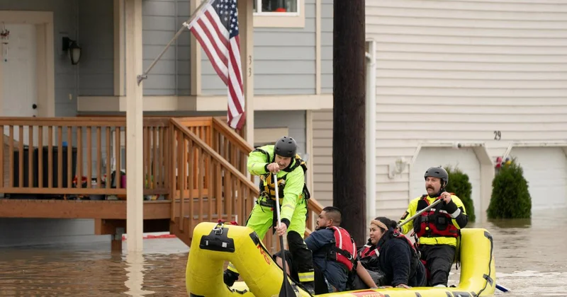ABD nin Washington eyaletinde şiddetli yağışlar nedeniyle acil durum ilan edildi