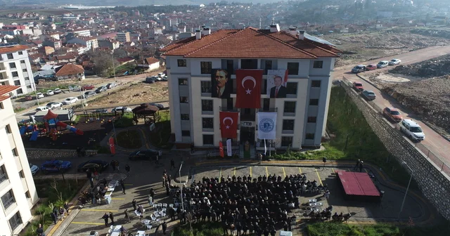 Pazaryeri nde TOKİ konutları hak sahiplerine teslim edildi Bilecik Haberleri