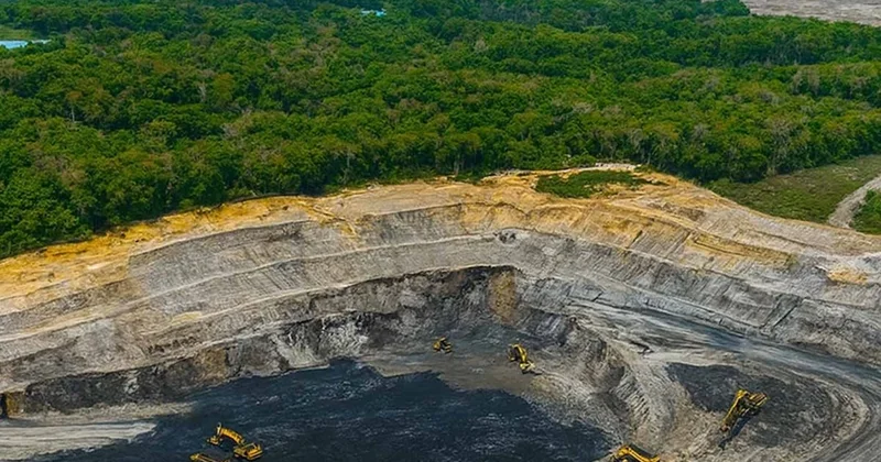 Her yer denetimsiz çukurlarla doldu, okulu bırakıp ek gelir umuduyla evden ayrılıyorlar: 5 çocuk öldü Sözcü Gazetesi