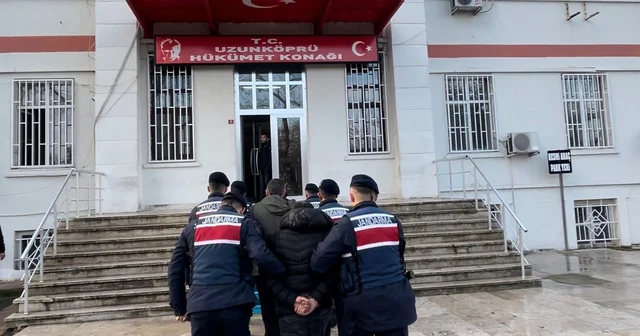 Edirne de 3 göçmen kaçakçısı tutuklandı Edirne Haberleri