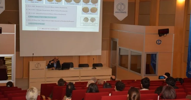 Karacahisar da Orta Çağ kalelerindeki en büyük sarnıçlardan birini ortaya çıkarıldı Karacahisar Kalesi Kazı Başkanı Doç. Dr. Hasan Yılmazyaşar: Sarnıçta binin üzerinde seramik parçası ve yoğun keşifler tespit edilmiştir Eskişehir Haberleri