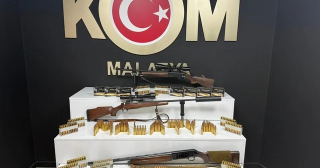 Malatya da ruhsatsız silah operasyonu: 2 gözaltı Malatya Haberleri