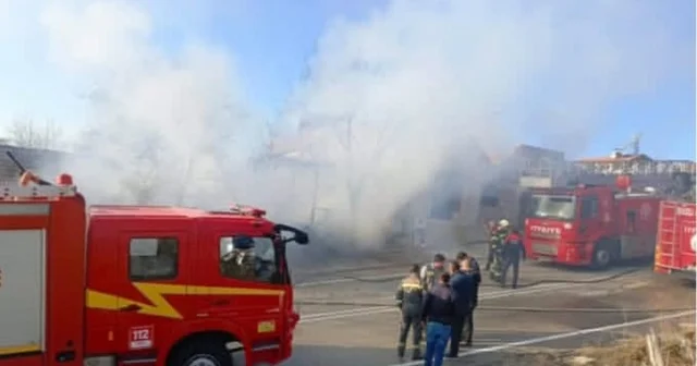 Denizli de iş yerinde çıkan yangın korkuya neden oldu Denizli Haberleri