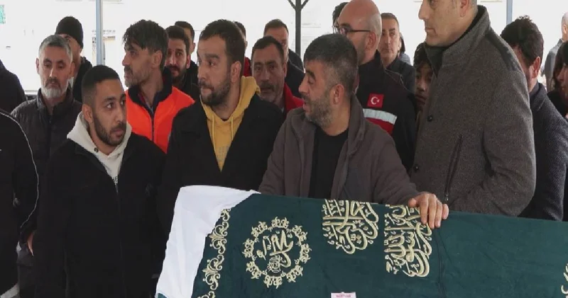 Pendik teki yangında yaşamını yitirmişlerdi! 3 çocuk toprağa verildi